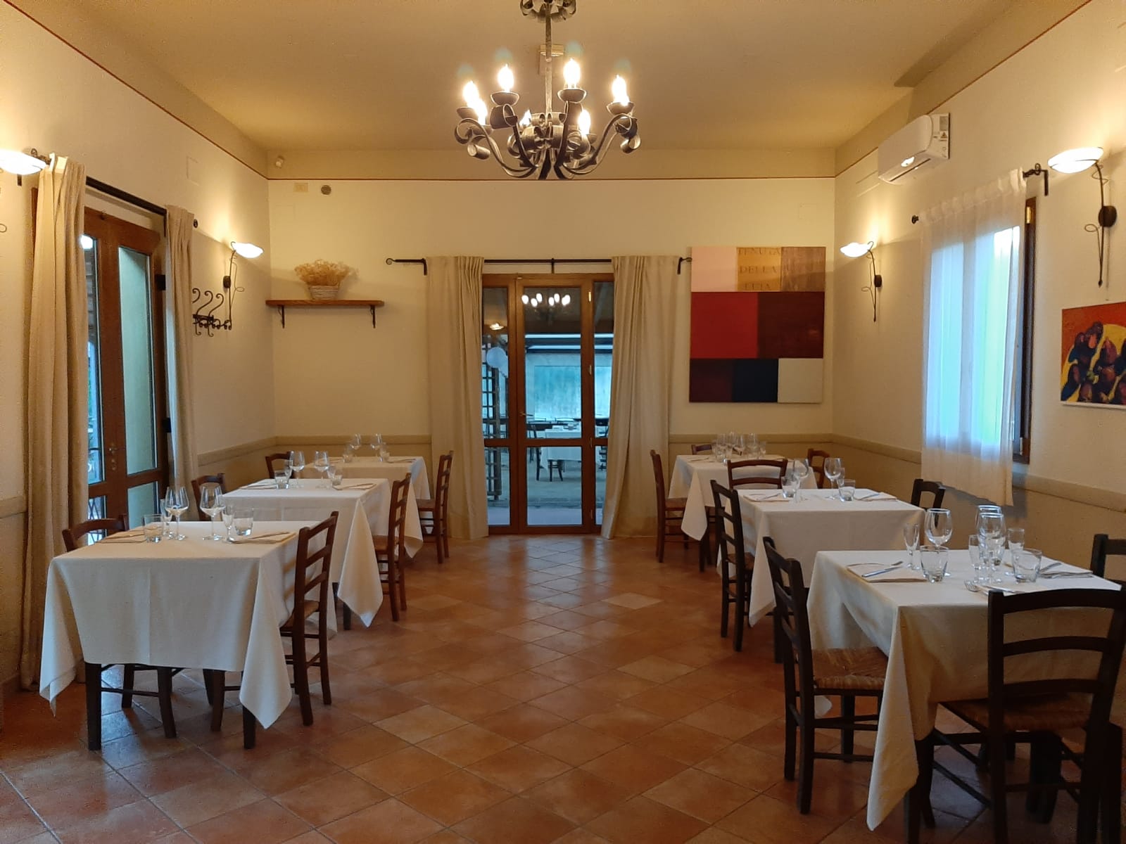 foto Ristorante La Capannina sul lago 